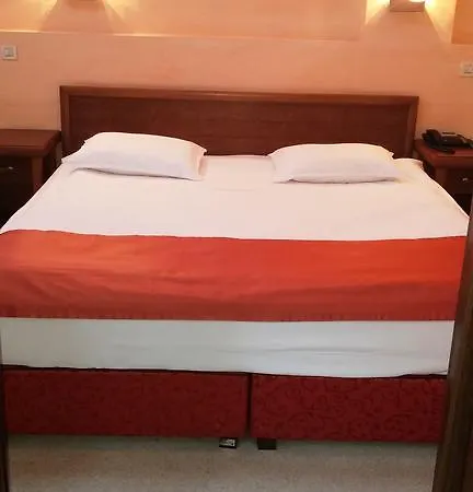 Hotel Prestige